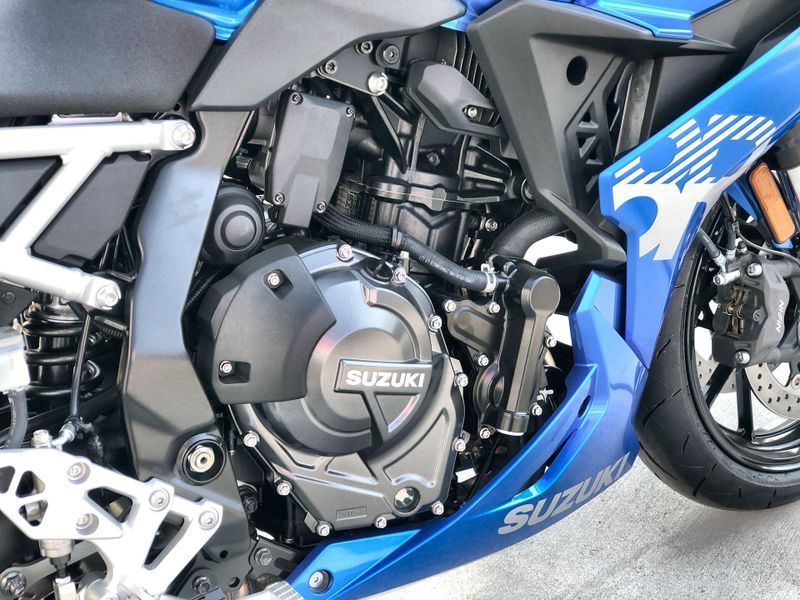 New 2026 Suzuki GSX-8R Image 20