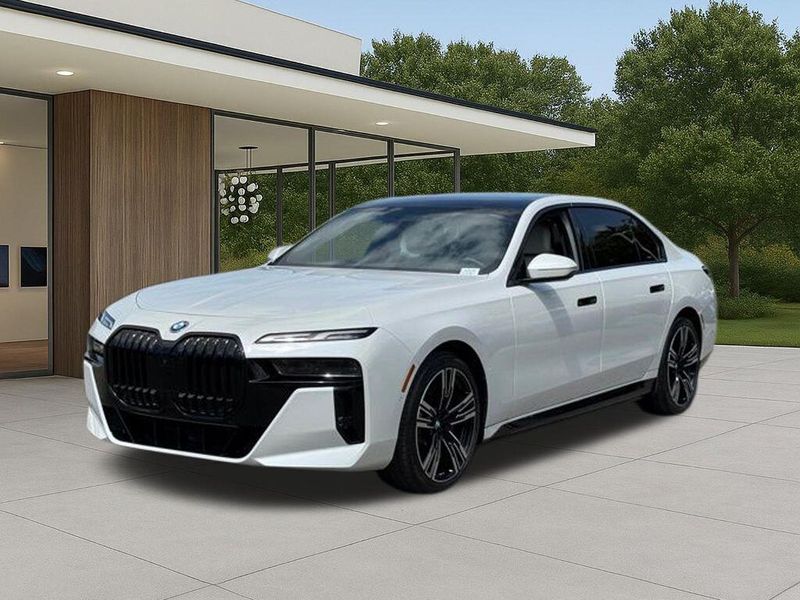 Used 2024 BMW i7 xDrive60Image 2
