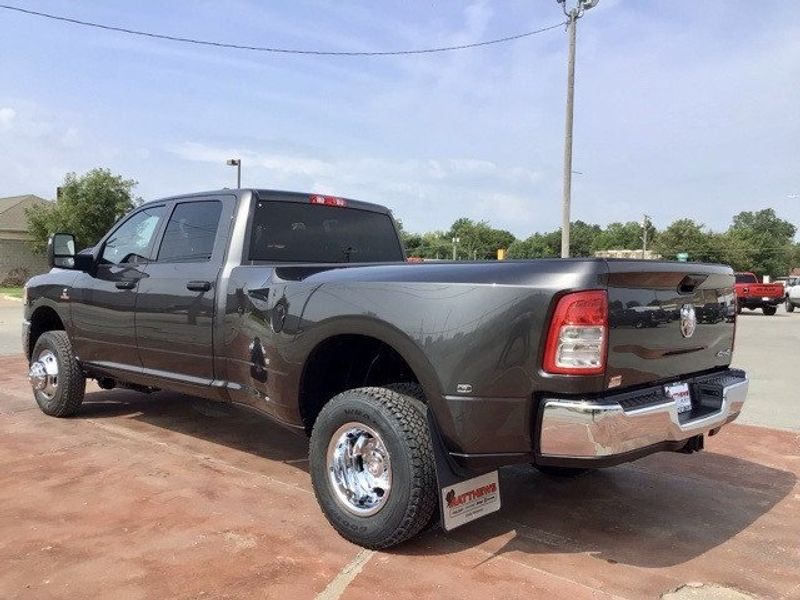 2024 RAM 3500 Tradesman Crew Cab 4x4 8