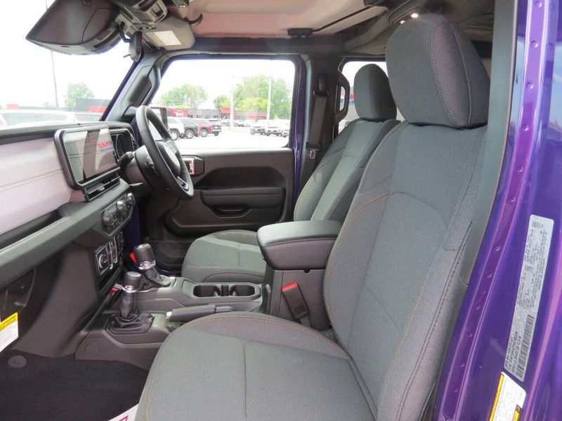 New 2026 Jeep Wrangler Sport RHD 4x4 4dr SUVImage 16