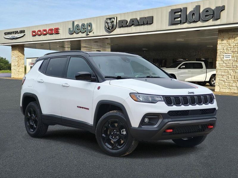 2024 Jeep Compass TrailhawkImage 1