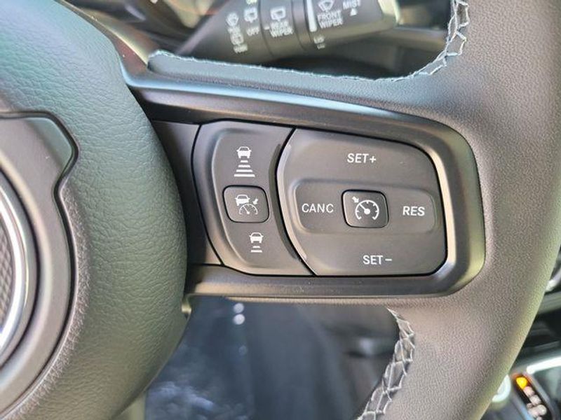 New 2026 Jeep Wrangler 4-door 85th Anniversary Edition
