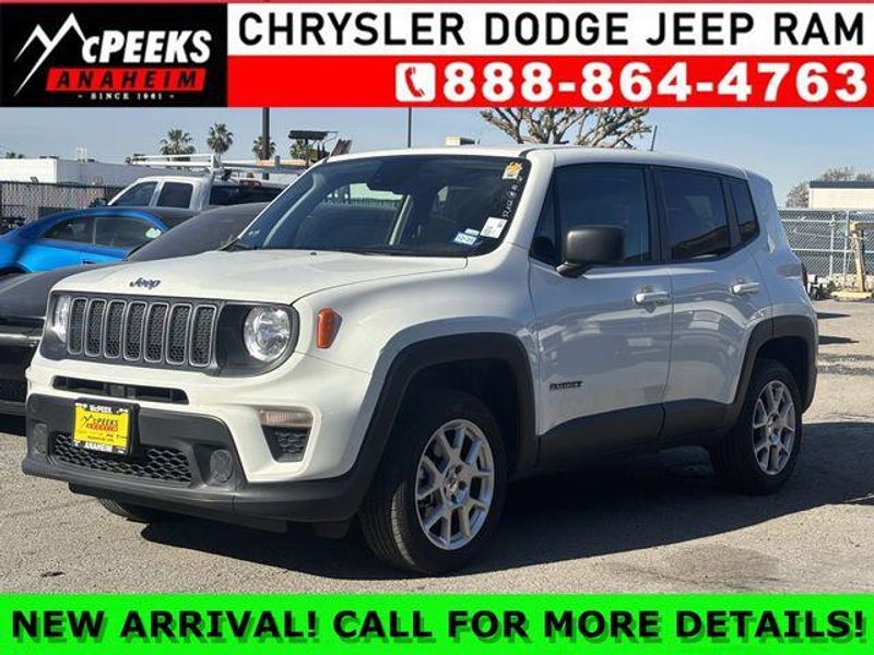 Used 2023 Jeep Renegade LatitudeImage 1
