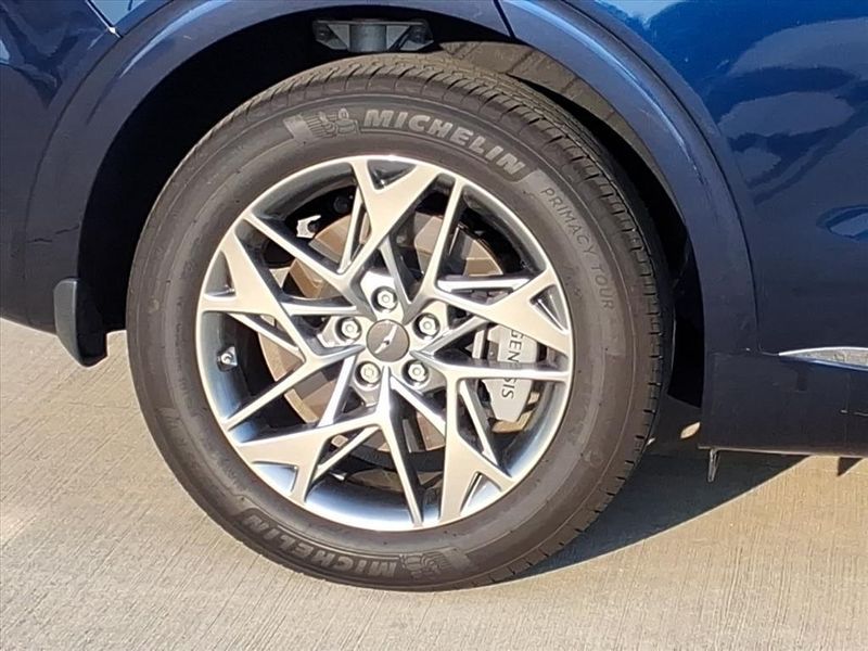 Used 2024 Genesis GV70 2.5TImage 8