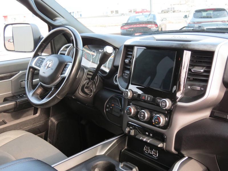 Used 2022 RAM 3500 Big Horn 4x4 4dr Crew Cab 6.3 ft. SB SRW PickupImage 12