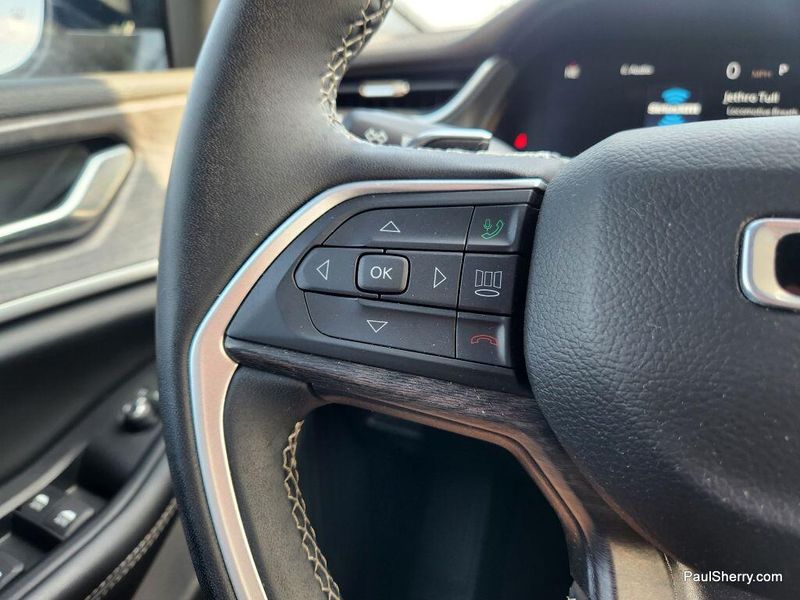 Used 2024 Jeep Grand Cherokee L Limited Black