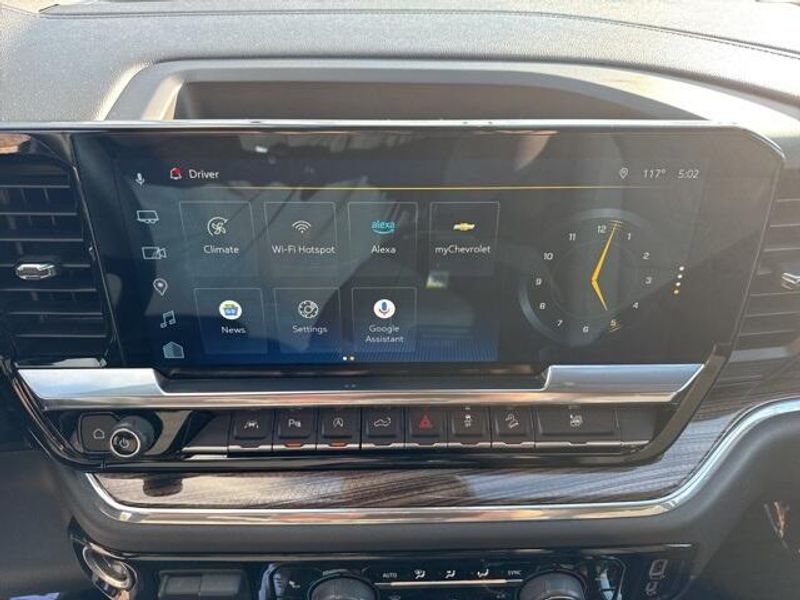 2024 Chevrolet Silverado 1500 RST photo 23