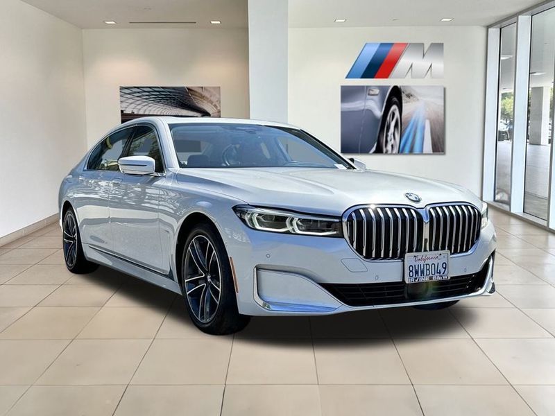 2022 BMW 7 Series 750i xDriveImage 2