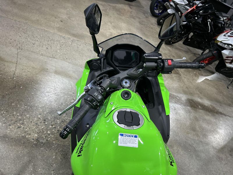 Used 2025 Kawasaki NINJA 650 Image 18