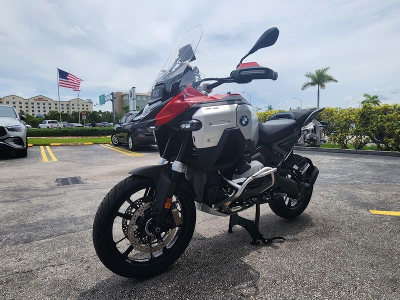 2025 BMW R 1300 GS AdventureImage 4