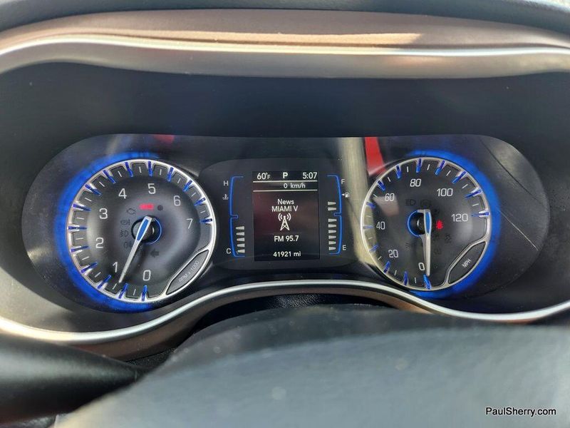 2023 Chrysler Voyager LXImage 42