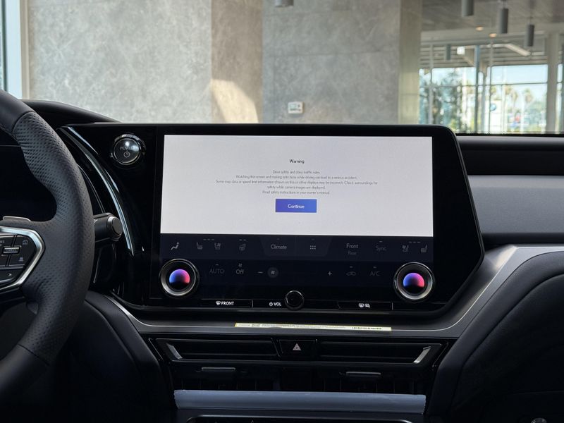 2025 LEXUS TX 500 500h F SPORT PremiumImage 25