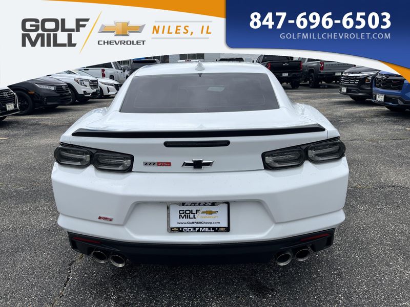 2023 Chevrolet Camaro LT1 photo 7
