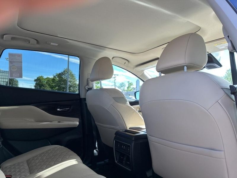 Used 2023 Nissan Murano PlatinumImage 18