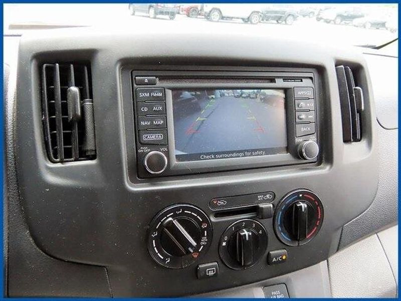 2018 Nissan NV200 SVImage 13