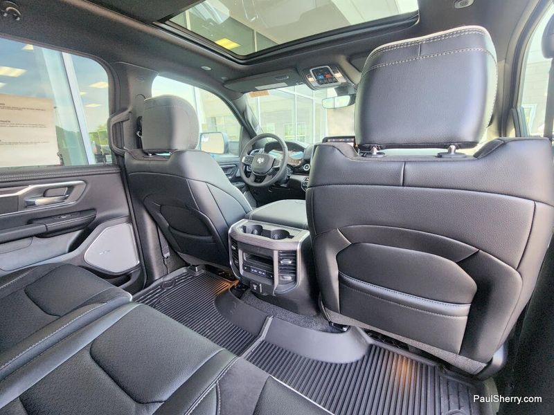New 2026 RAM 1500 Laramie Crew Cab 4x4 5'7' Box