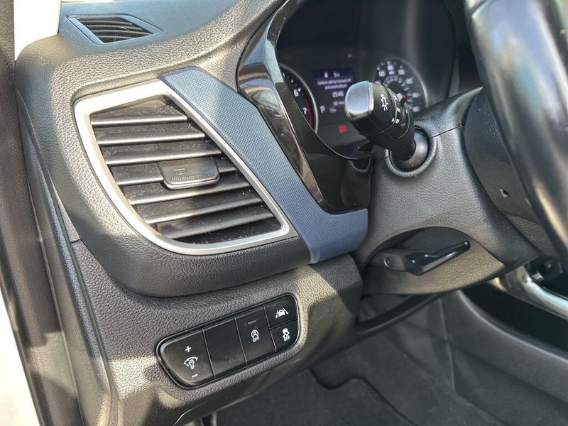 2022 Kia Seltos SImage 25
