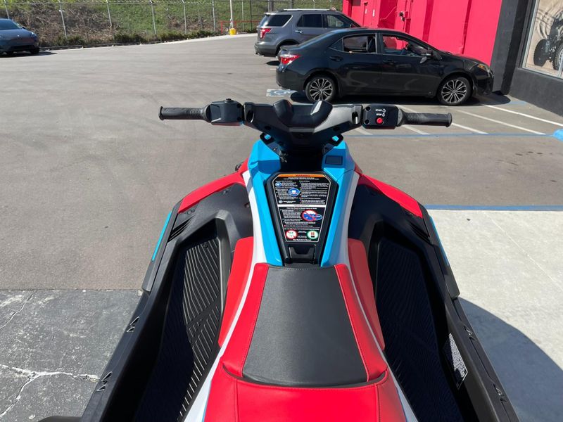 New 2025 Yamaha JETBLASTER DLX (2UP) Image 19