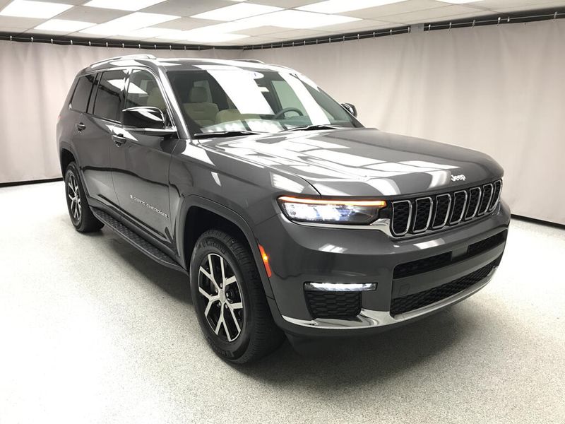 Used 2024 Jeep Grand Cherokee L LimitedImage 31