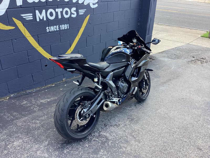 Used 2025 Yamaha YZFR7 