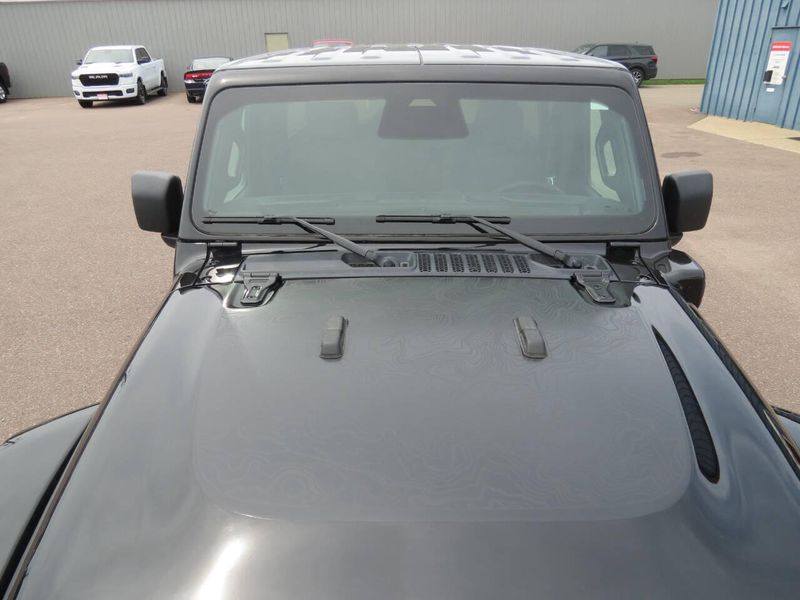 Used 2025 Jeep Wrangler 4xE Backcountry 4x4 4dr SUVImage 4