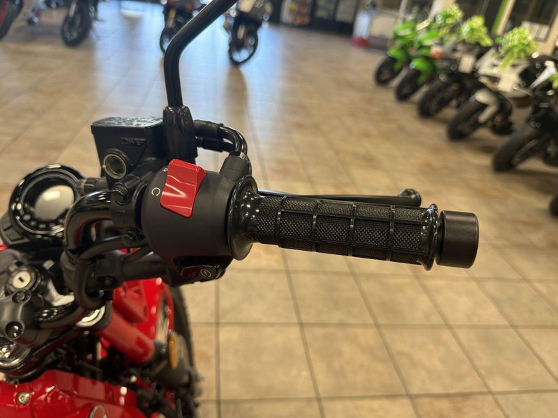 New 2025 Honda TRAIL 125 Image 18