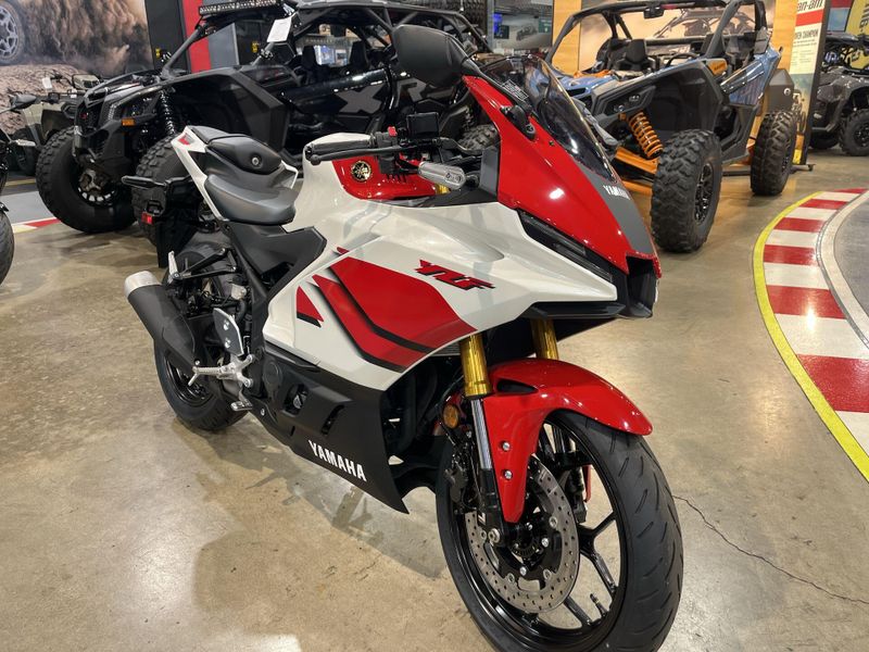 New 2026 Yamaha YZF-R3 ABS CA 70TH ANNIVERSARY EDITION Image 17