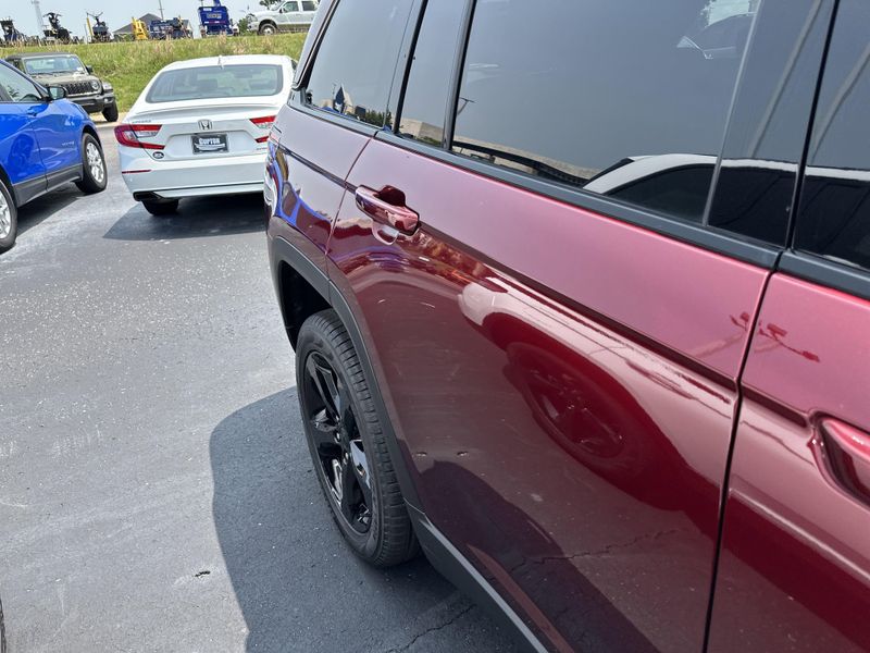 New 2025 Jeep Grand Cherokee Limited 4x4Image 6