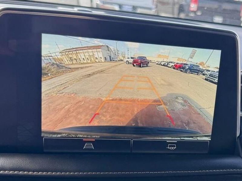 Used 2022 GMC Yukon AT4Image 20