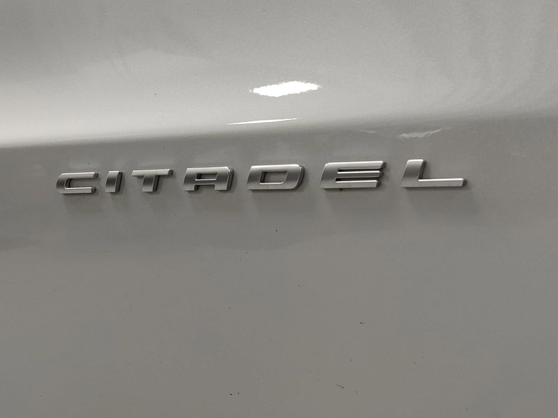2024 Dodge Durango Citadel 3.6L AWD w/Sunroof/NavImage 4