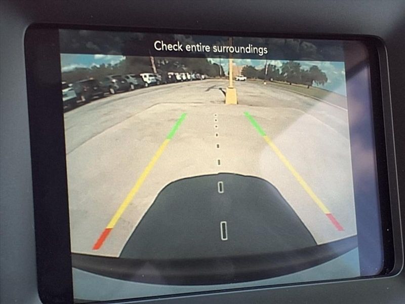 2021 Jeep Cherokee Latitude photo 19