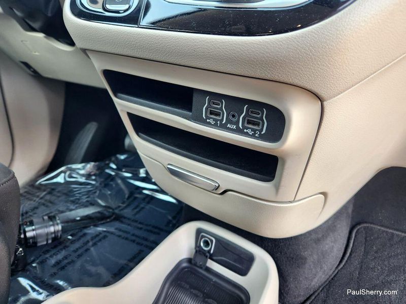 Used 2023 Chrysler Voyager LX