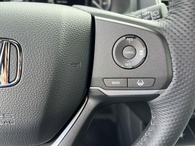 2025 Honda Passport EX-LImage 12