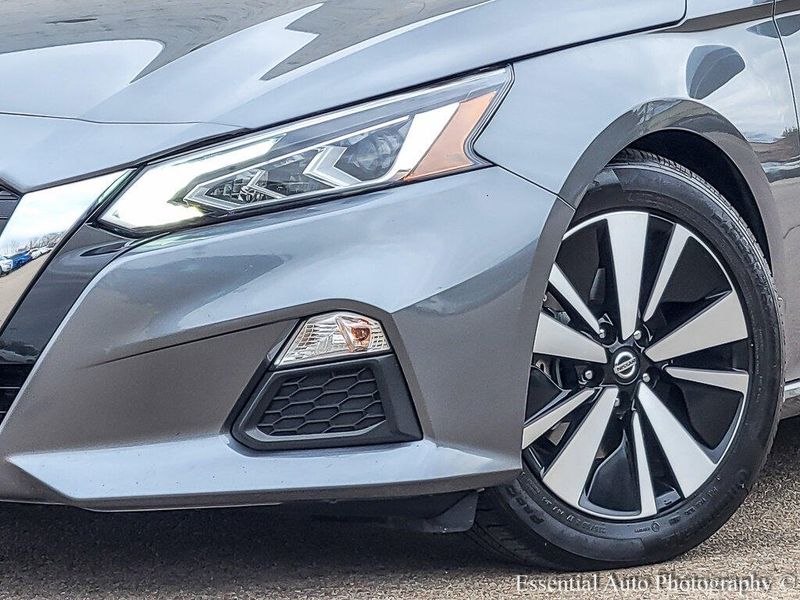 2022 Nissan Altima 2.5 SV photo 3
