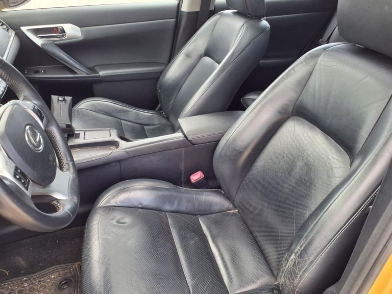 2011 Lexus CT 200h 200hImage 20