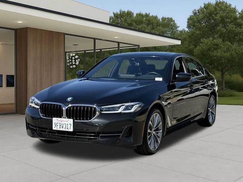 Used 2023 BMW 5 Series 530e iPerformanceImage 2