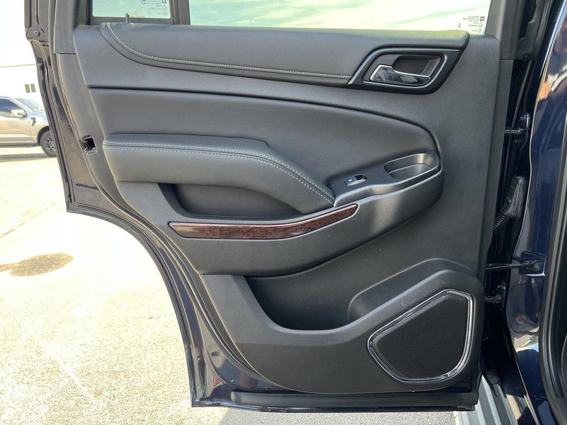 2020 Gmc Yukon SLT photo 16