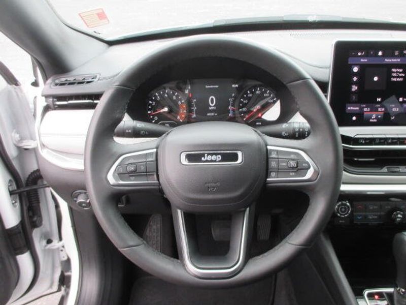 Used 2024 Jeep Compass LimitedImage 19