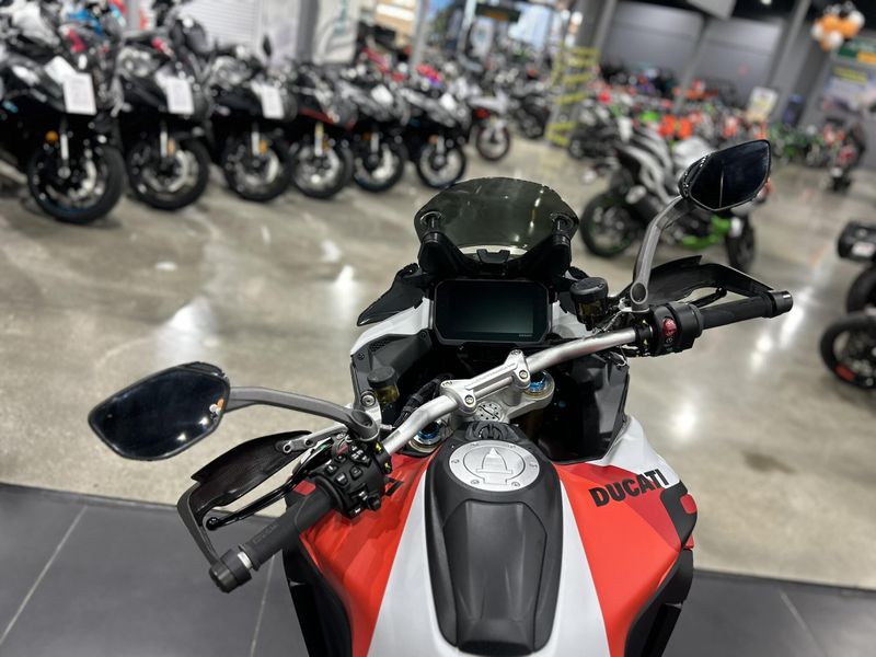 New 2025 Ducati MULTISTRADA V4 RS Image 11