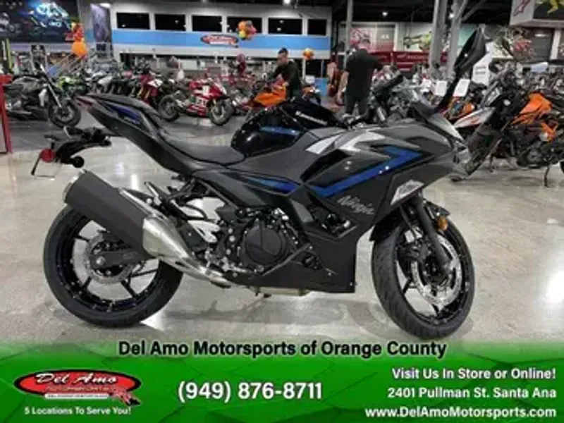 New 2025 Kawasaki NINJA 500 SE ABS Image 1