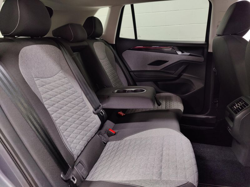 Used 2025 Volkswagen Tiguan S 4-Motion AWDImage 11