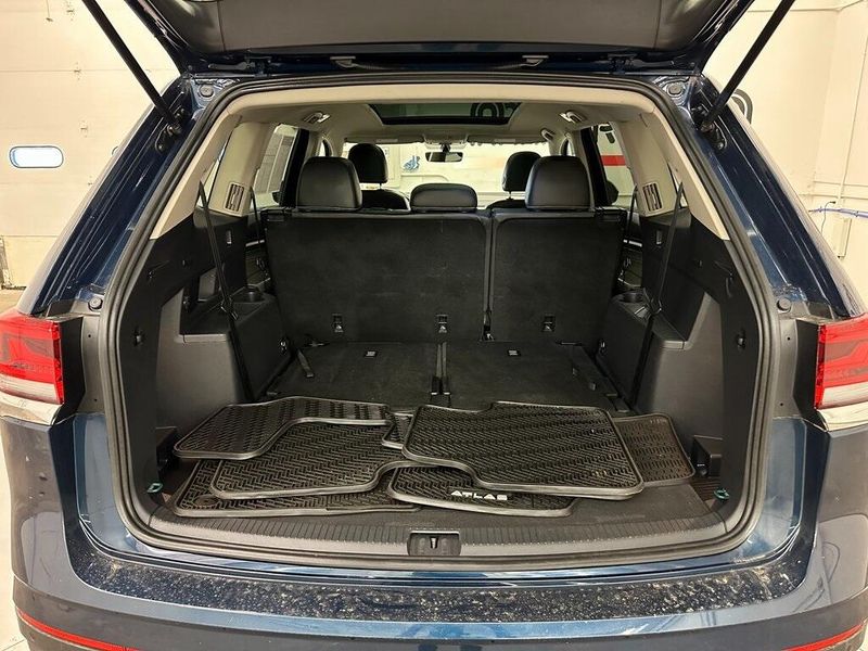 2022 Volkswagen Atlas 3.6L V6 SE w/TechnologyImage 17