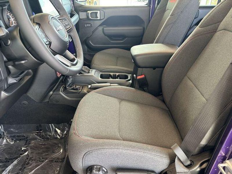 New 2026 Jeep Wrangler 4-door RubiconImage 10