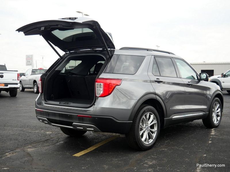 Used 2024 Ford Explorer XLT