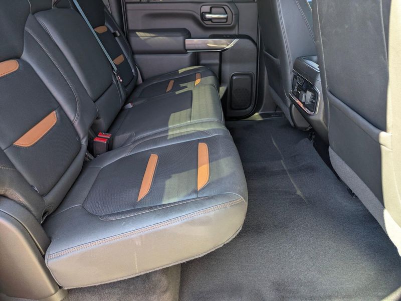 2023 Gmc Sierra HD AT4 photo 35
