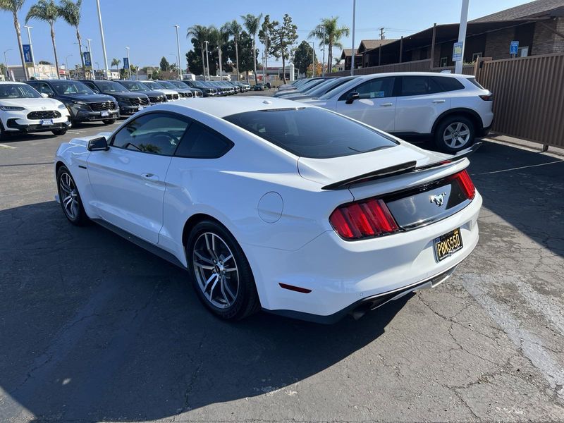 2016 Ford Mustang EcoBoost PremiumImage 2