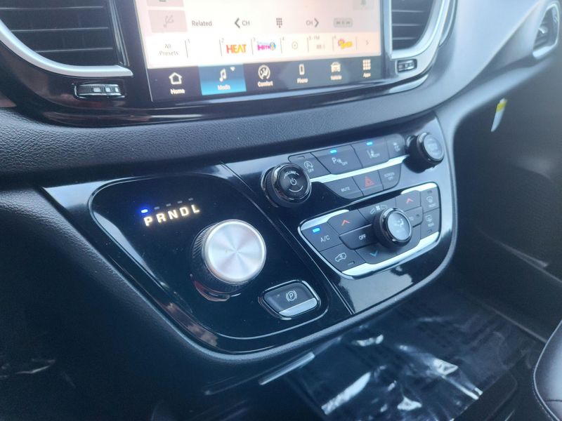 New 2026 Chrysler Voyager Lx