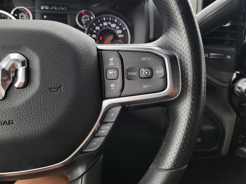 2025 RAM 2500 Tradesman Crew Cab 4x4 8