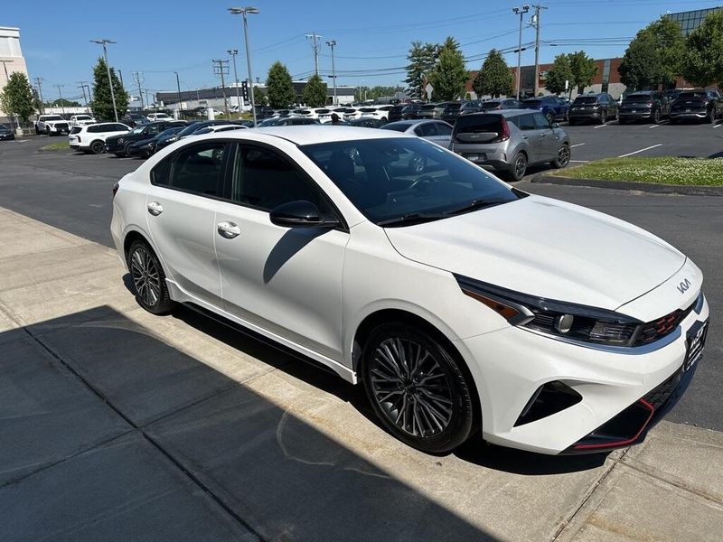 2024 Kia Forte GT-LineImage 3