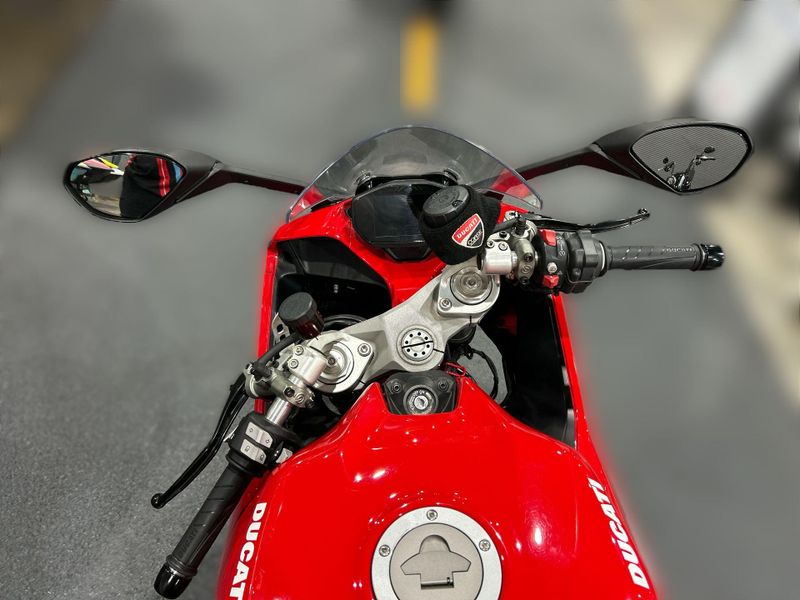 Used 2024 Ducati SUPERSPORT 950 Image 22
